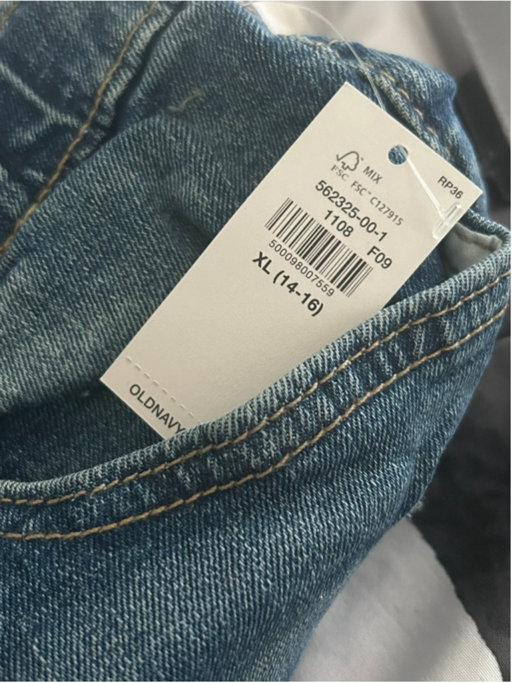 Old Navy Boys XL 14-16 Slim Built-In Tough Distressed Denim Pull-On Shorts NWT - Picture 4 of 8